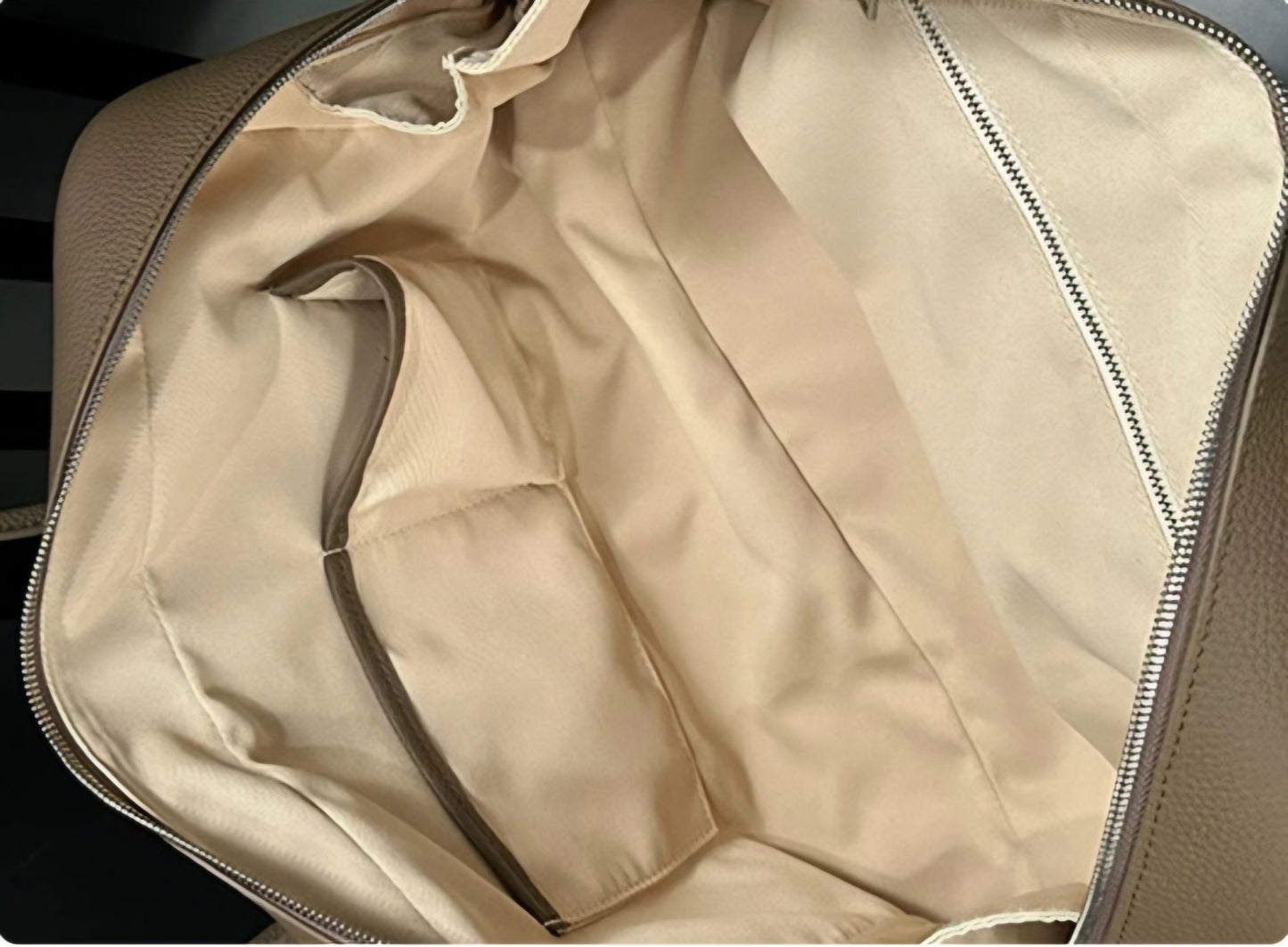 Luenna Boston Bag (Taupe)