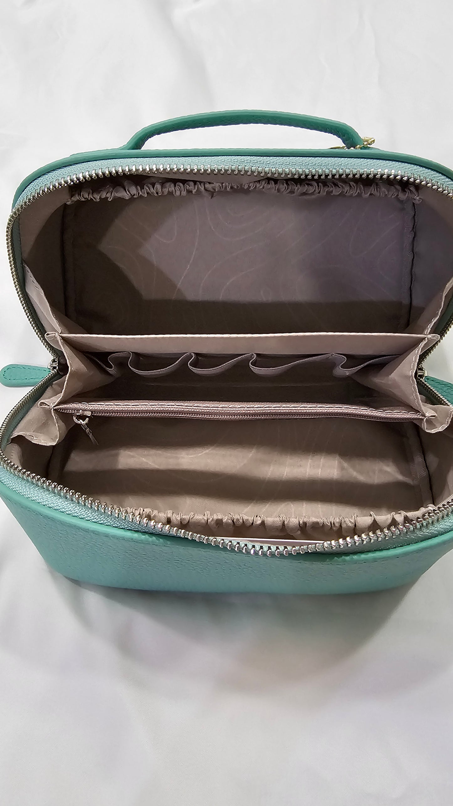 Aubrey Cosmetic Case