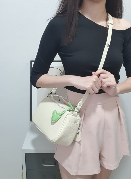 Aurora crossbody bag (White)