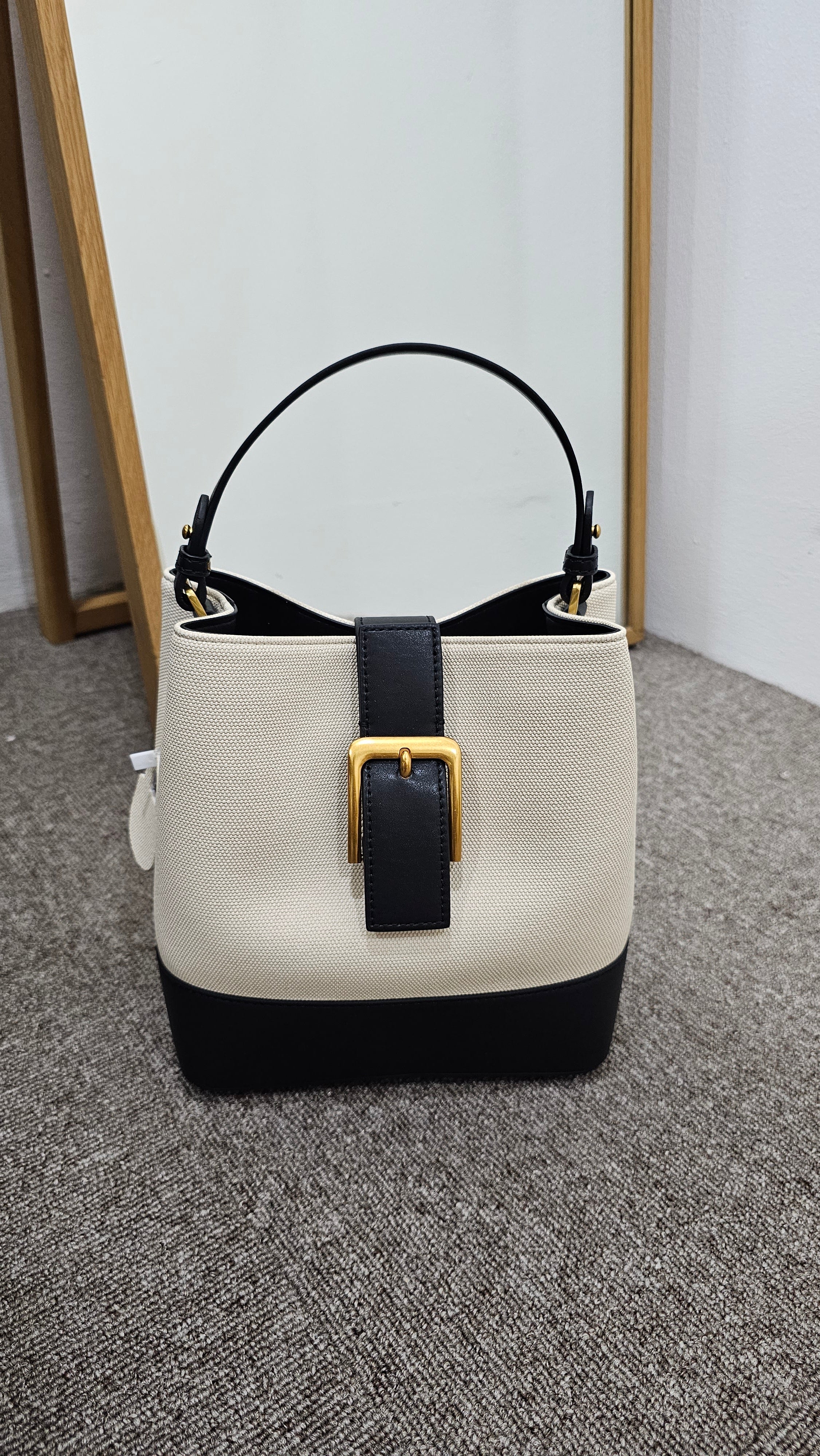 White fendi bucket on sale bag